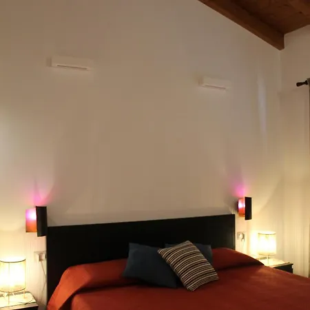 Casa Delle Rondini 펜션 산타나아레시